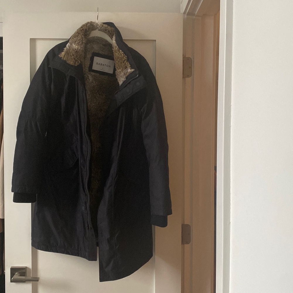 Aritzia Babaton Black Parka size small
